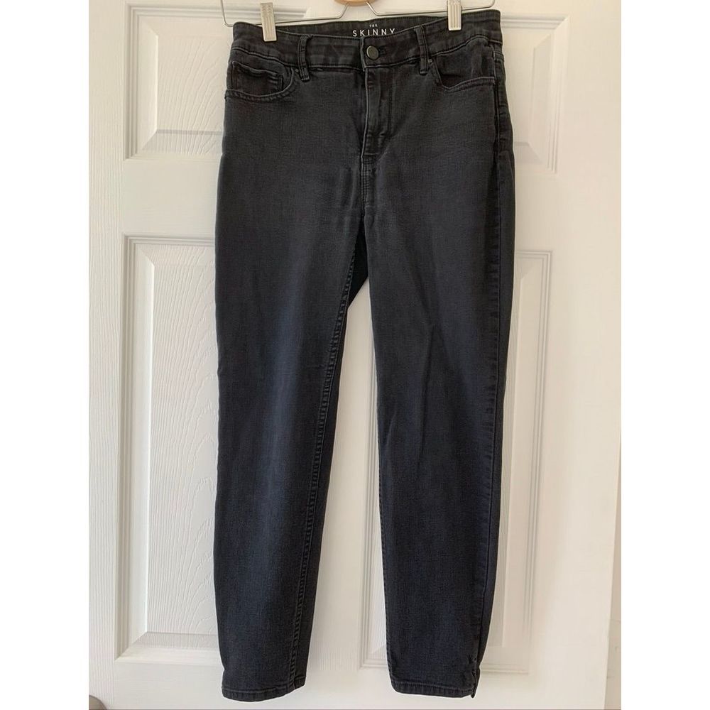 White house Black market Jeans